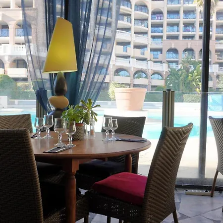 426, Vue Et Piscine By Palmazur Appartamento *
