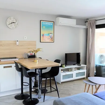 426, Vue Et Piscine By Palmazur Appartement *