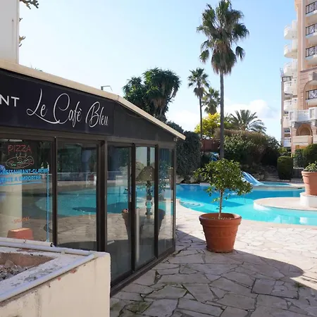 426, Vue Et Piscine By Palmazur
